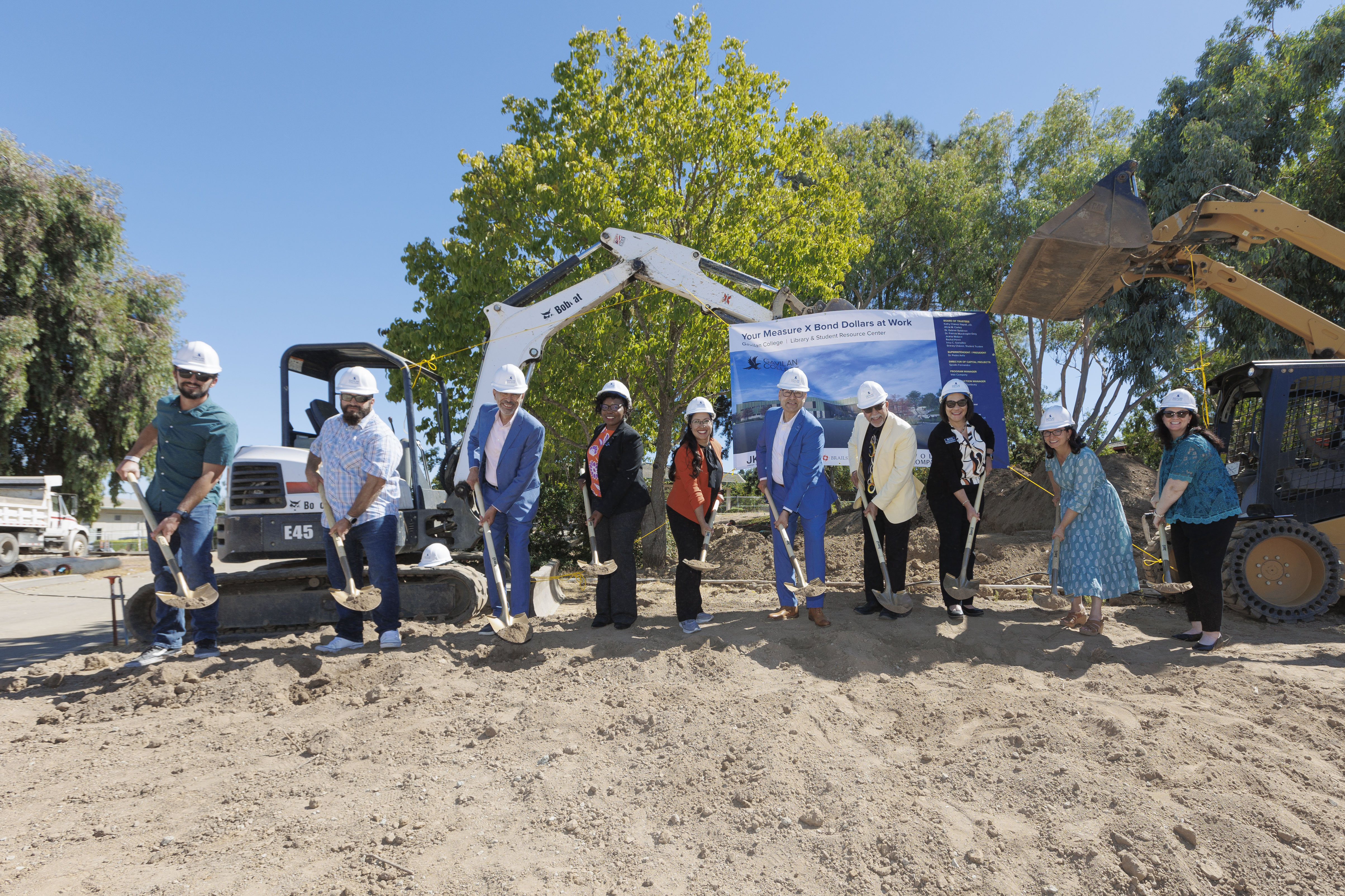 Gavilan College executive team, maintenance team, director of Capital Projects, and academic senate leadership with shovels, breaking ground